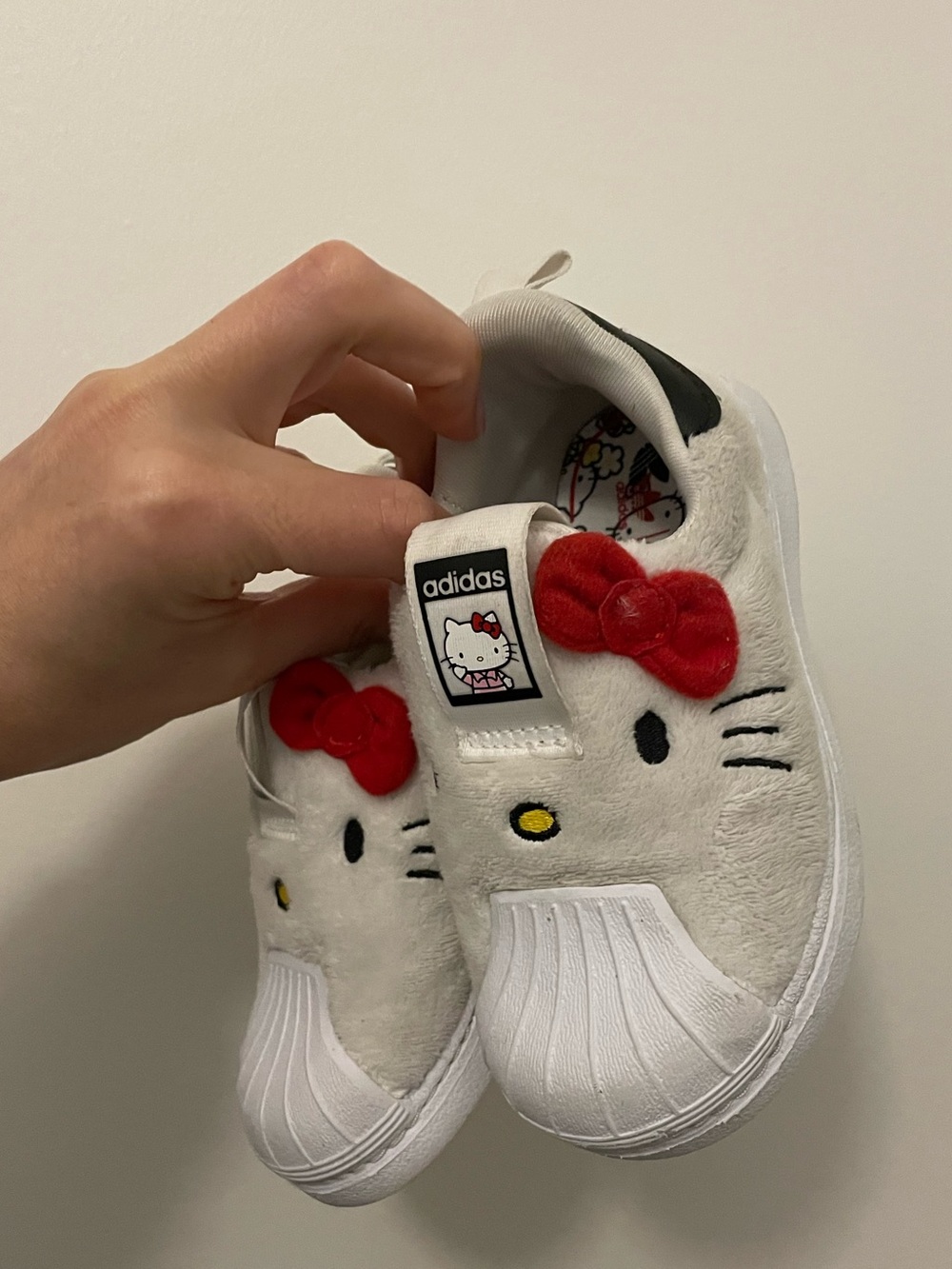 Adidas hello kitty sneakers